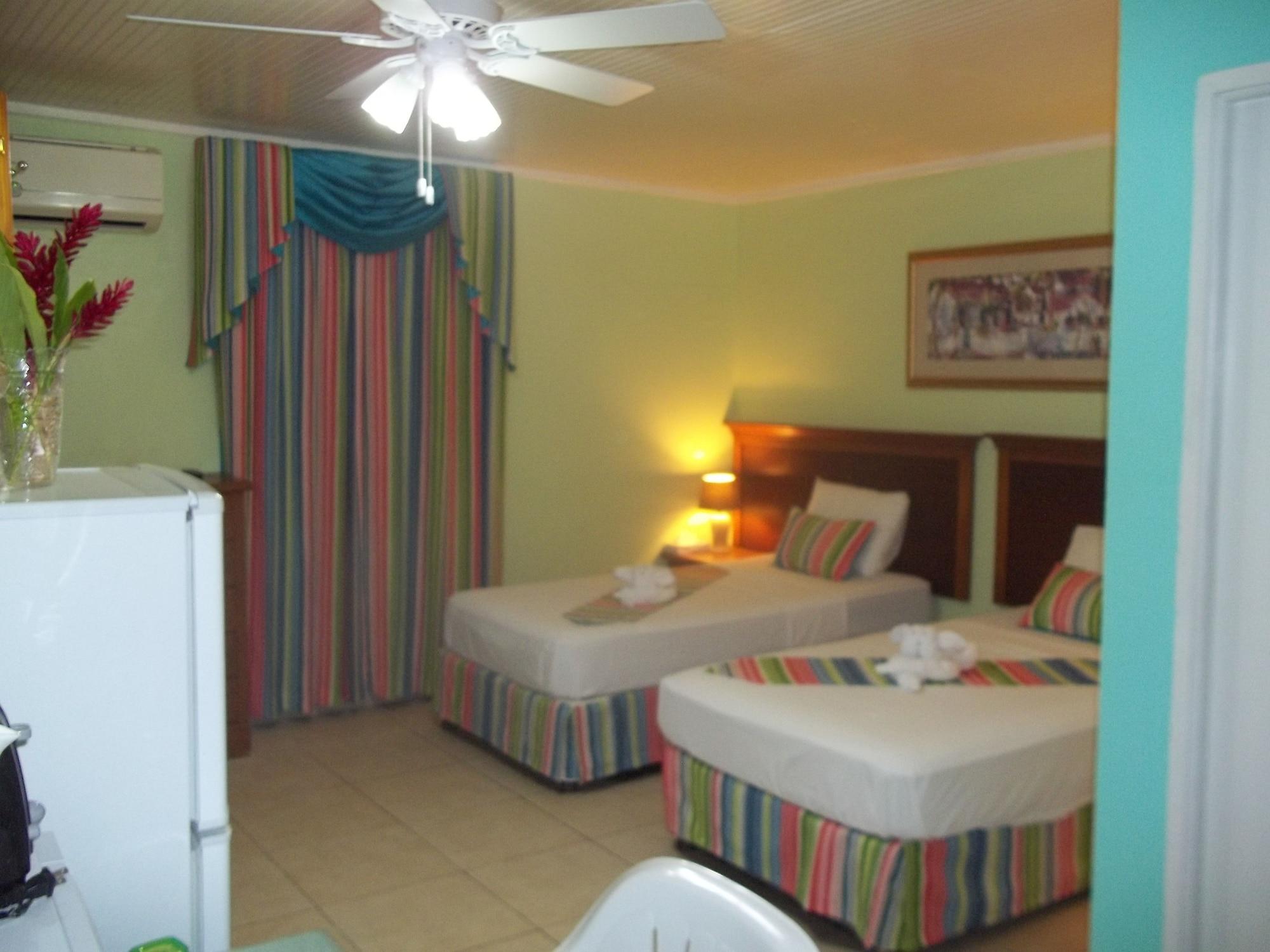 Palm Garden Hotel Barbados Bridgetown Exterior foto
